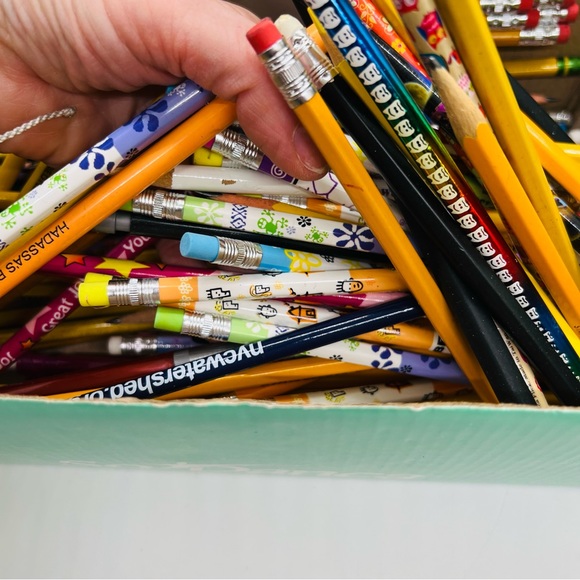 Pencil Bundle OVER 200 pencils/erasers Mainly NEW, some sharpened, and some used - Picture 6 of 7